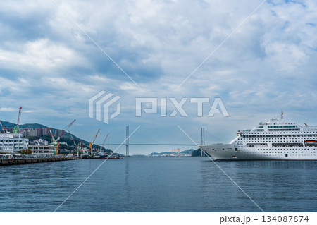 長崎港客船入港（Piano Land）松ヶ枝埠頭着岸中【長崎市】 134087874