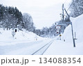 雪の塩狩駅 134088354