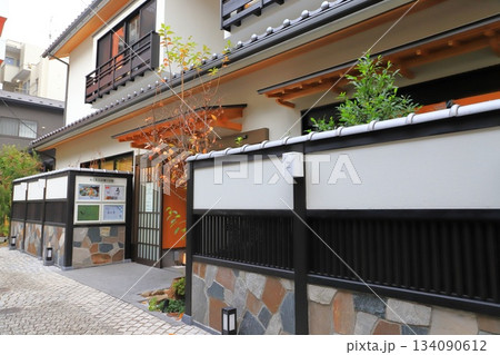 神楽坂　かくれんぼ横丁の飲食店　　 134090612