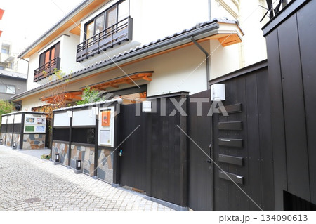 神楽坂 かくれんぼ横丁の飲食店 神楽坂 かくれんぼ横丁の飲食店 134090613