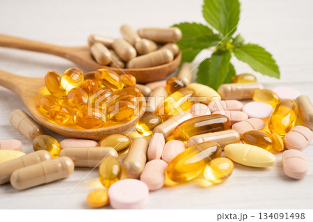 Fish oil vitamin with EPA and DHA,Alternative medicine herbal organic capsule with vitamin E omega 3. 134091498