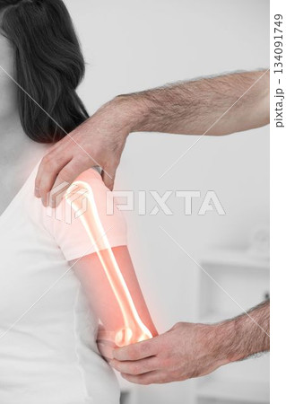 Highlighted bones of woman Highlighted bones of woman 134091749