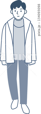 セーターとジャケットを着た若い男性 134093098