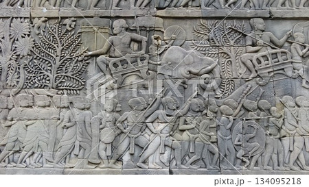 アンコール・トムの壁画レリーフ アンコール・トムの壁画レリーフ 134095218