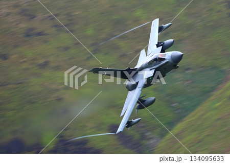 Mach Loopの谷を攻めるTornade GR4 134095633