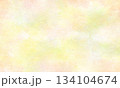 水彩の抽象的な淡い春色背景 134104674