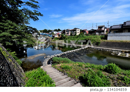 栃本堰の下流にある飛び石 134104859