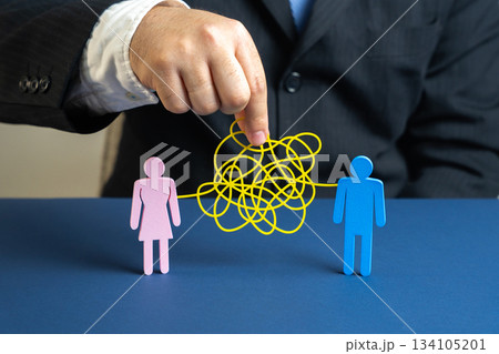 Complex relationships between man and woman. Symbol of conflicts, doubts, and therapy solutions. Suitable for family counseling, psychology, and personal relationship improvement. 134105201