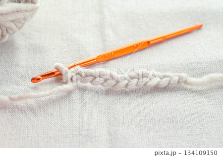 編み物イメージ くさり編み 134109150