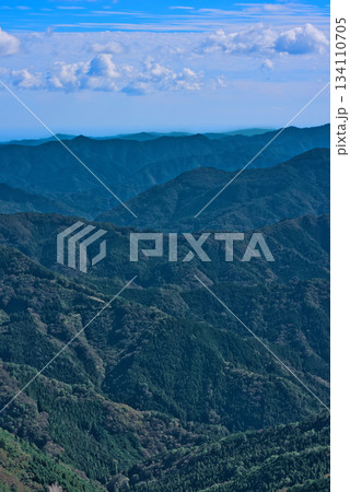 四国カルストから見える四国山脈 四国カルストから見える四国山脈 134110705