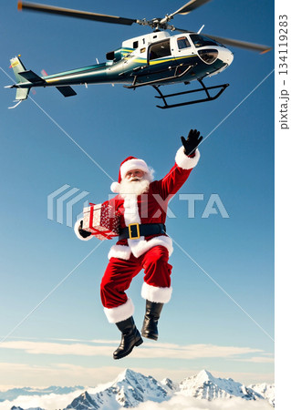 ヘリコプターからダイブするサンタクロース 134119283
