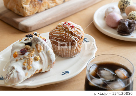 美味しいカップケーキ 134120850