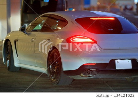 車のテールランプ イメージ 車のテールランプ イメージ 134121022