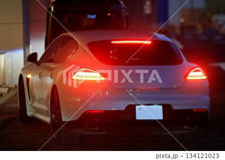 車のテールランプ　イメージ 134121023
