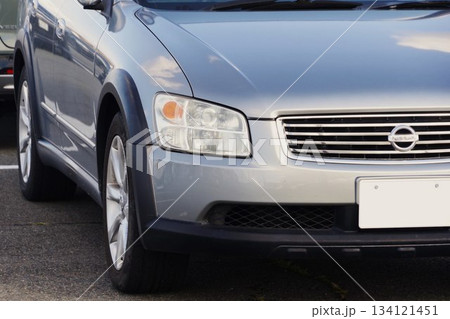 自動車イメージ　日産ステージアAR-Xのフロントマスク 134121451