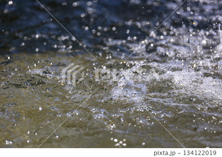 水しぶき 水しぶき 134122019