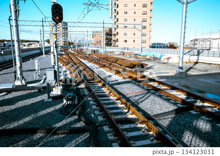 高架橋工事が進む鉄道 東京都 東村山駅周辺 2025.11　c-4 ライトカラー 134123031