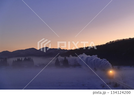 雪景色の磐越西線SL 134124200