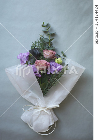 紫色のブーケ 134124424