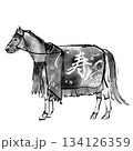 華やかな和風の衣装を身につけた馬の水墨画イラスト　モノクロ　午年　誘導馬　年賀状 134126359
