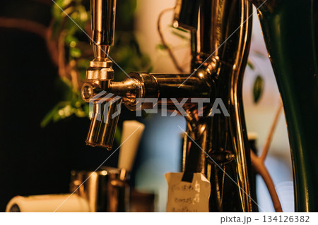 ビールサーバー 134126382