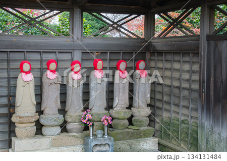 山門のお地蔵様 山門のお地蔵様 134131484