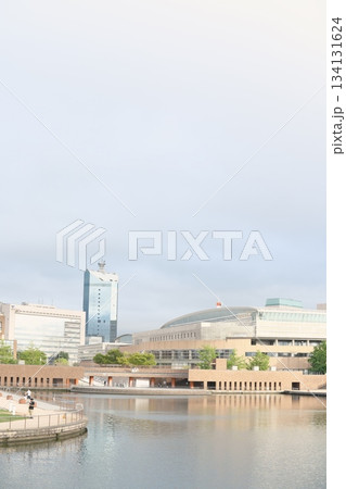 富岩運河環水公園の穏やかな水辺 134131624