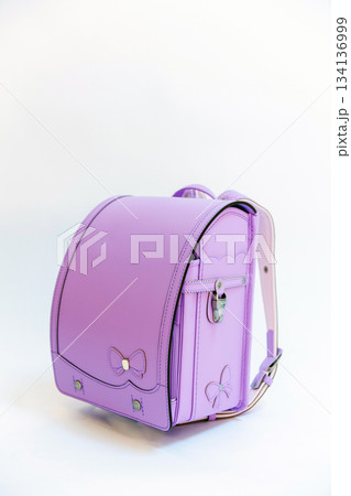 ぴかぴかのランドセル 134136999