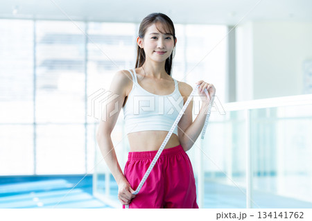 女性のダイエットイメージ 134141762