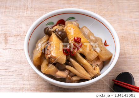 鶏肉とこんにゃくの煮物 鶏肉とこんにゃくの煮物 134143003