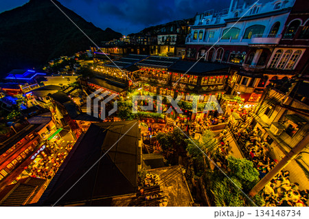九份と基隆山の夜景 九份と基隆山の夜景 134148734
