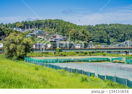 浜松市の天竜浜名湖鉄道の線路と街並み(静岡県) 134151658