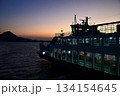 夜なので安全第一！離島へ向かうフェリー 134154645