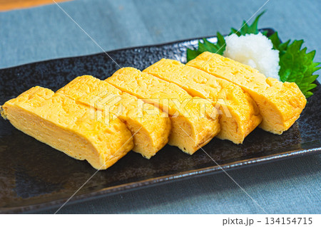 だし巻き玉子 和食の定番料理 134154715