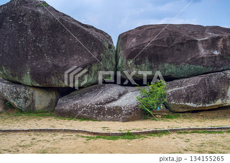 奈良 石舞台古墳 石室天井石 奈良 石舞台古墳 石室天井石 134155265