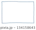 シンプルなくすみブルーの手描き枠 134158643