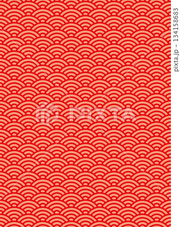 赤色の青海波のパターン 134158683