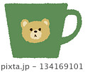 平面的でシンプルなくまがプリントされた緑のマグカップのイラスト素材 134169101