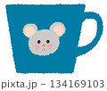 平面的でシンプルなネズミがプリントされた青いマグカップのイラスト素材 134169103