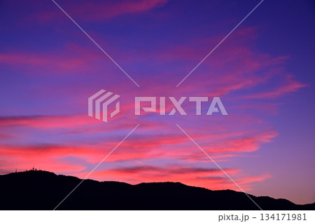 晩秋の夕方 晩秋の夕方 134171981