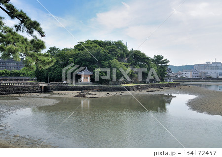 和歌浦・妹背山(観海閣)　【和歌山県和歌山市】 134172457