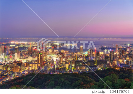 錨山から見る神戸の夜景 134176705