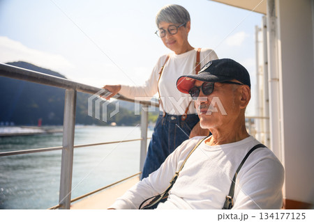 シニア夫婦の船旅 134177125