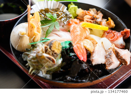 豪華海鮮丼 134177460