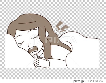 いびきをかいて眠る女性 134178387