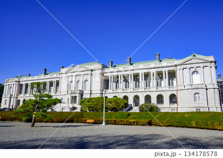 東京都 迎賓館(迎賓館赤坂離宮) 主庭からの風景 日本唯一のネオ・バロック様式による宮殿建築物 東京都 迎賓館(迎賓館赤坂離宮) 主庭からの風景 日本唯一のネオ・バロック様式による宮殿建築物 134178578