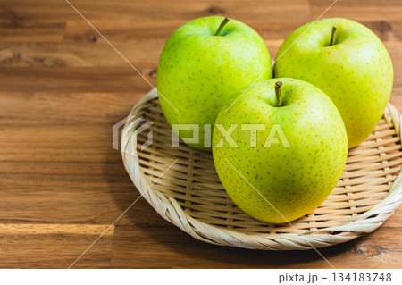 王林りんご 134183748