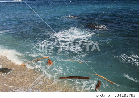 波打ち際 134183793