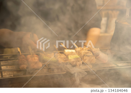 焼き鳥店 焼き場 焼き鳥店 焼き場 134184046