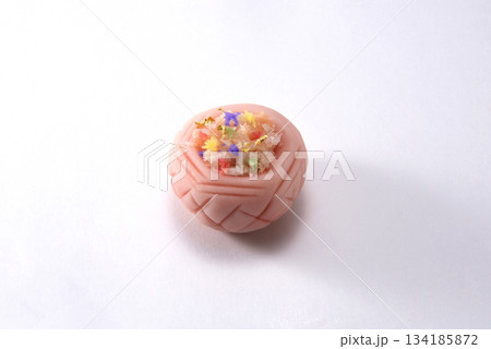 和菓子練り切り 卯月 和菓子練り切り 卯月 134185872